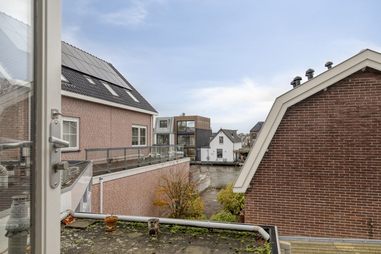 Te koop: Foto Appartement aan de Prins Hendrikstraat 130A in Alphen aan den Rijn