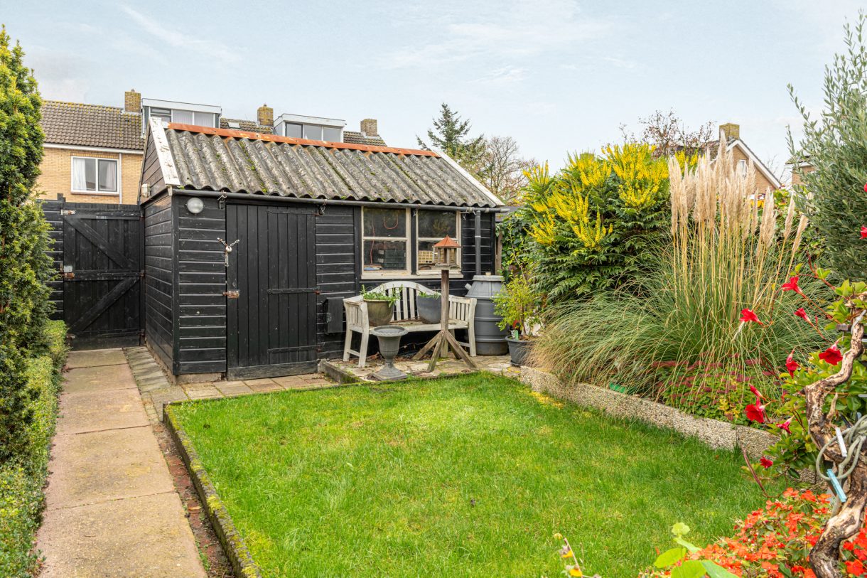 Te koop: Foto Woonhuis aan de Ljurkstrjitte 4 in Stiens