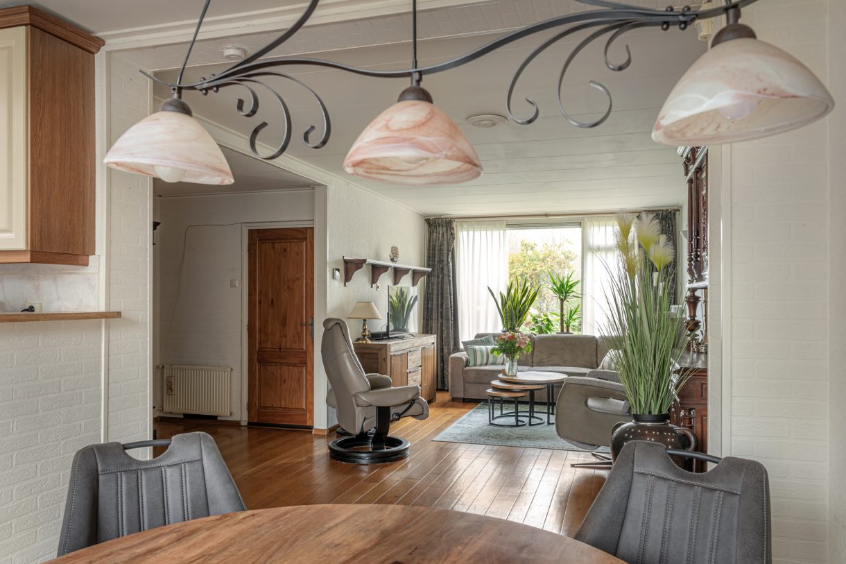 Te koop: Foto Woonhuis aan de Ljurkstrjitte 4 in Stiens