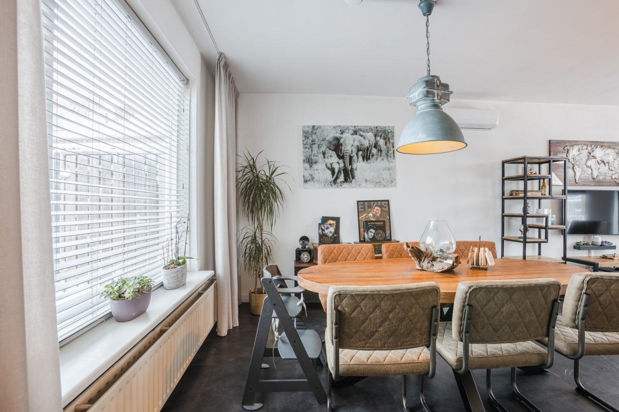 Te koop: Foto Woonhuis aan de Weigeliastraat 2 in Hoogeveen