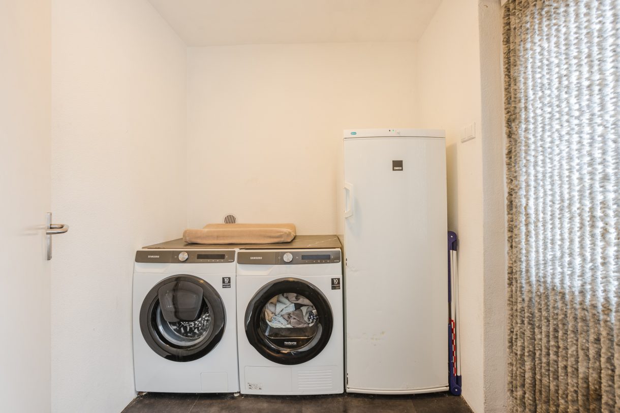 Te koop: Foto Woonhuis aan de Weigeliastraat 2 in Hoogeveen