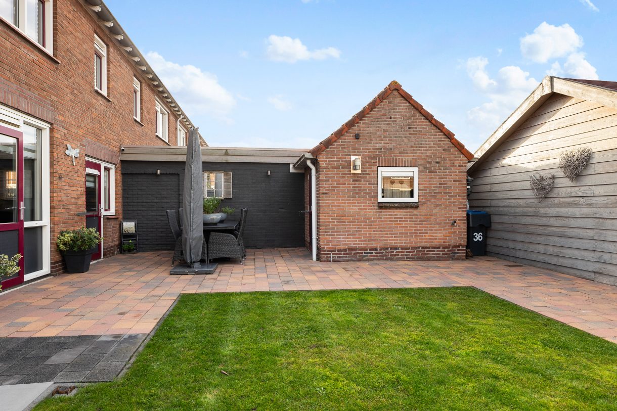 Te koop: Foto Woonhuis aan de Vlierstraat 36 in Wezep