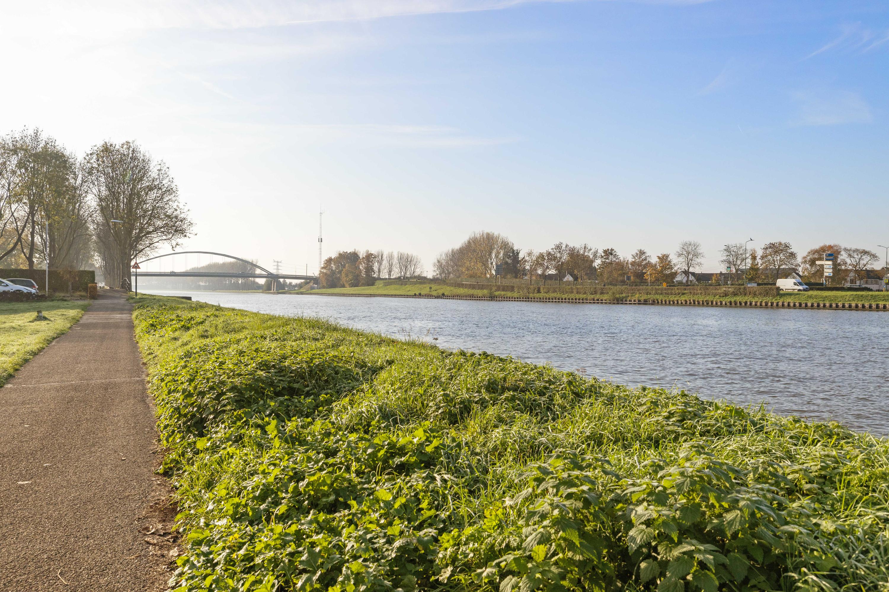 Te koop: Foto Woonhuis aan de Domineeslaantje 35 in Breukelen