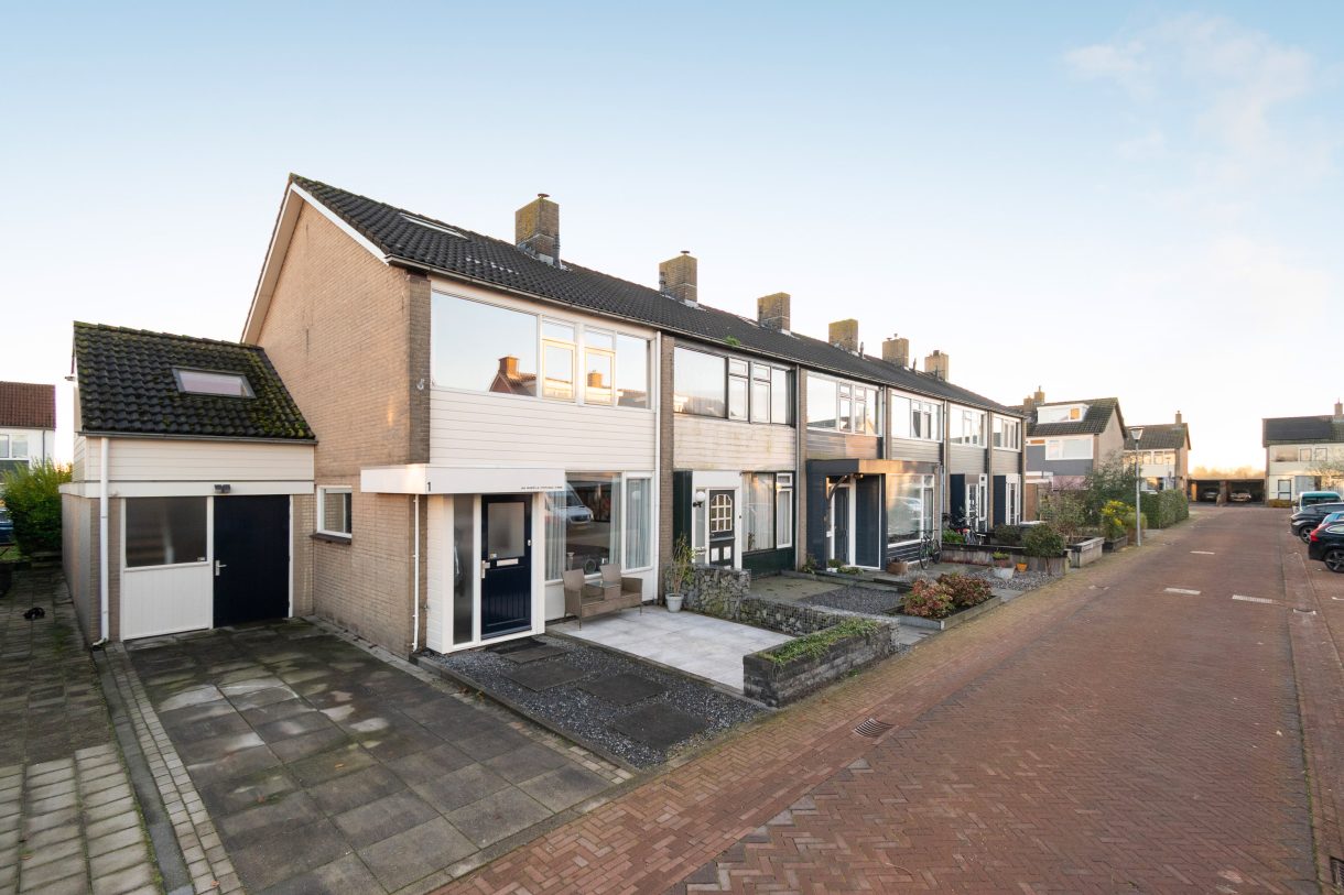 Te koop: Foto Woonhuis aan de Gruttostraat 1 in Kamerik