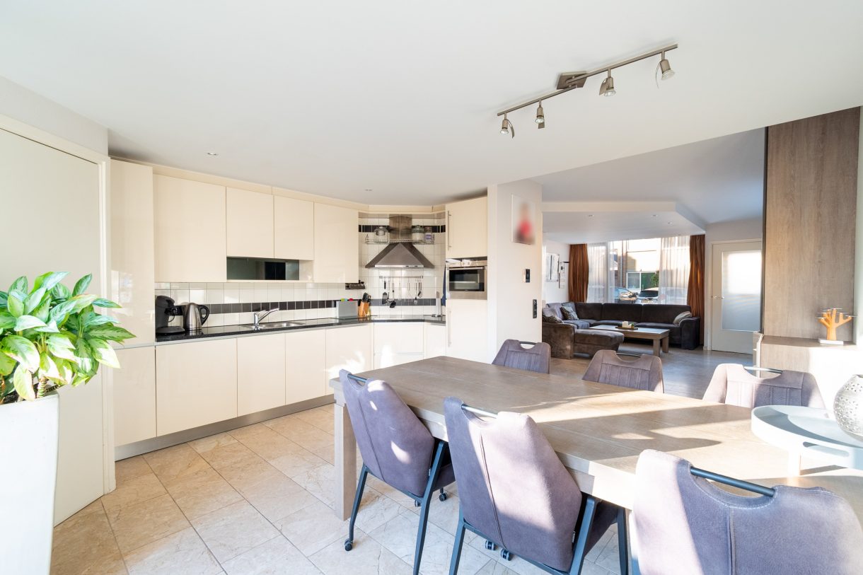 Te koop: Foto Woonhuis aan de Gruttostraat 1 in Kamerik