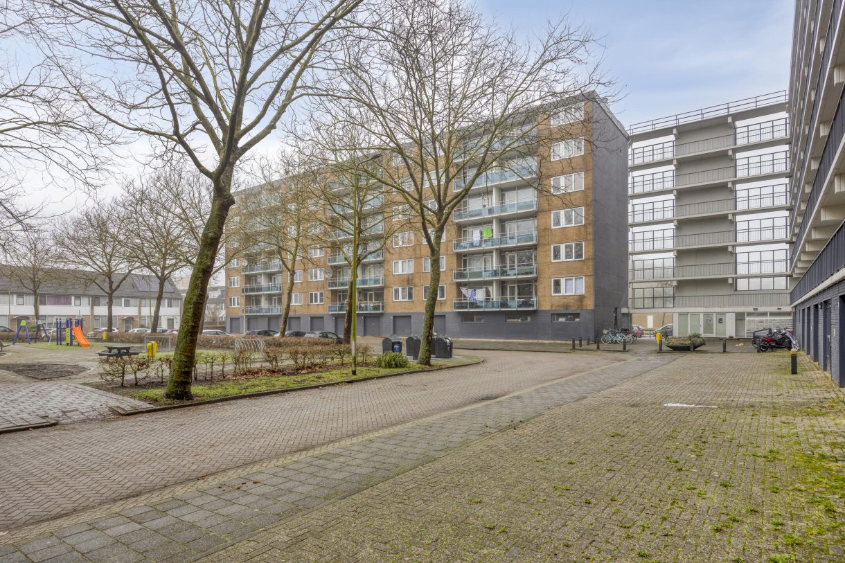Te koop: Foto Appartement aan de Plutostraat 152 in Alphen aan den Rijn
