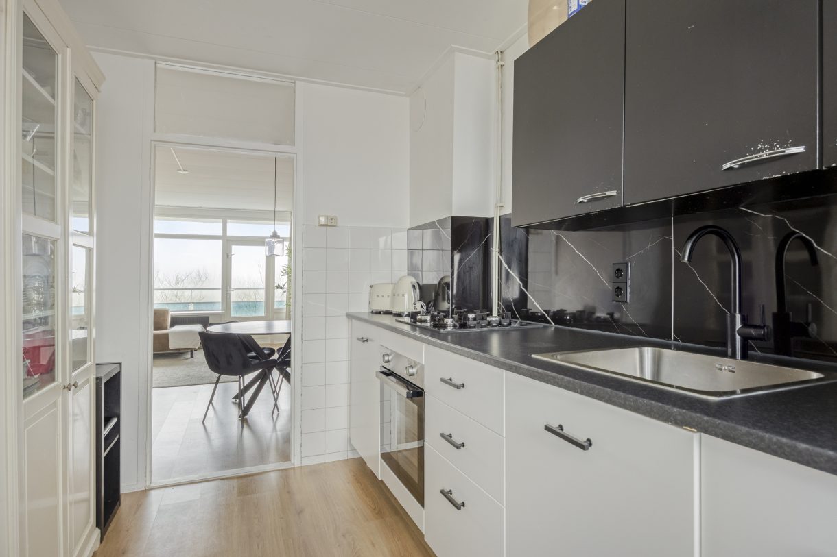 Te koop: Foto Appartement aan de Plutostraat 152 in Alphen aan den Rijn