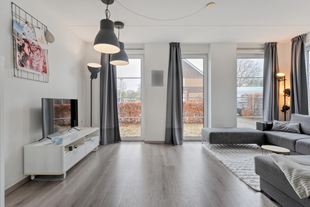 Te koop: Foto Woonhuis aan de De Waag 11 in Veeningen