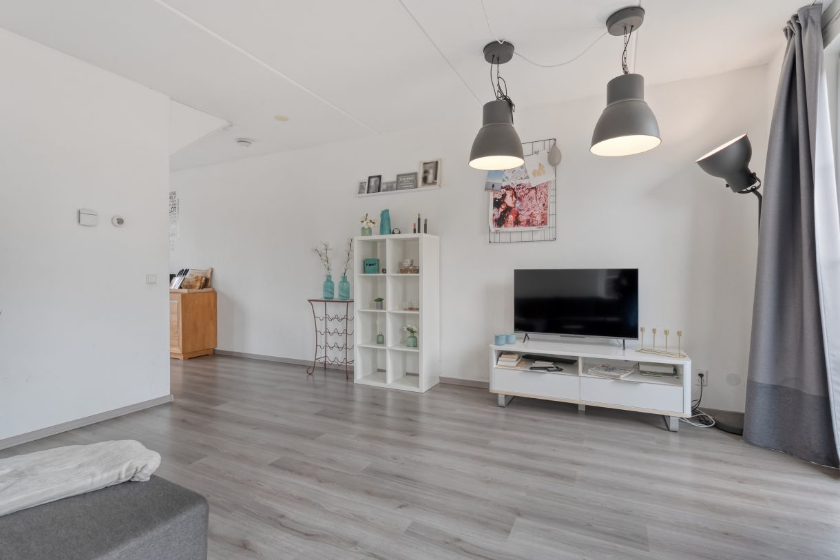 Te koop: Foto Woonhuis aan de De Waag 11 in Veeningen