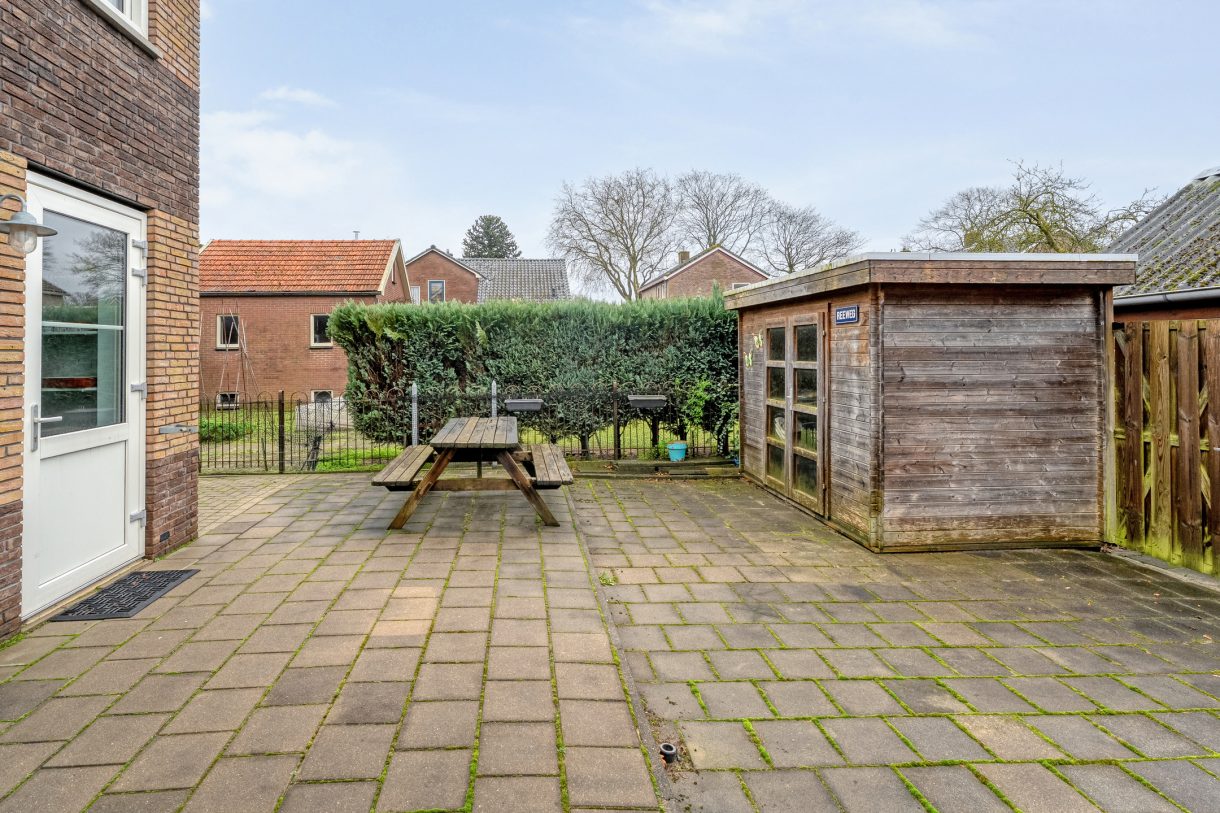 Te koop: Foto Woonhuis aan de De Waag 11 in Veeningen