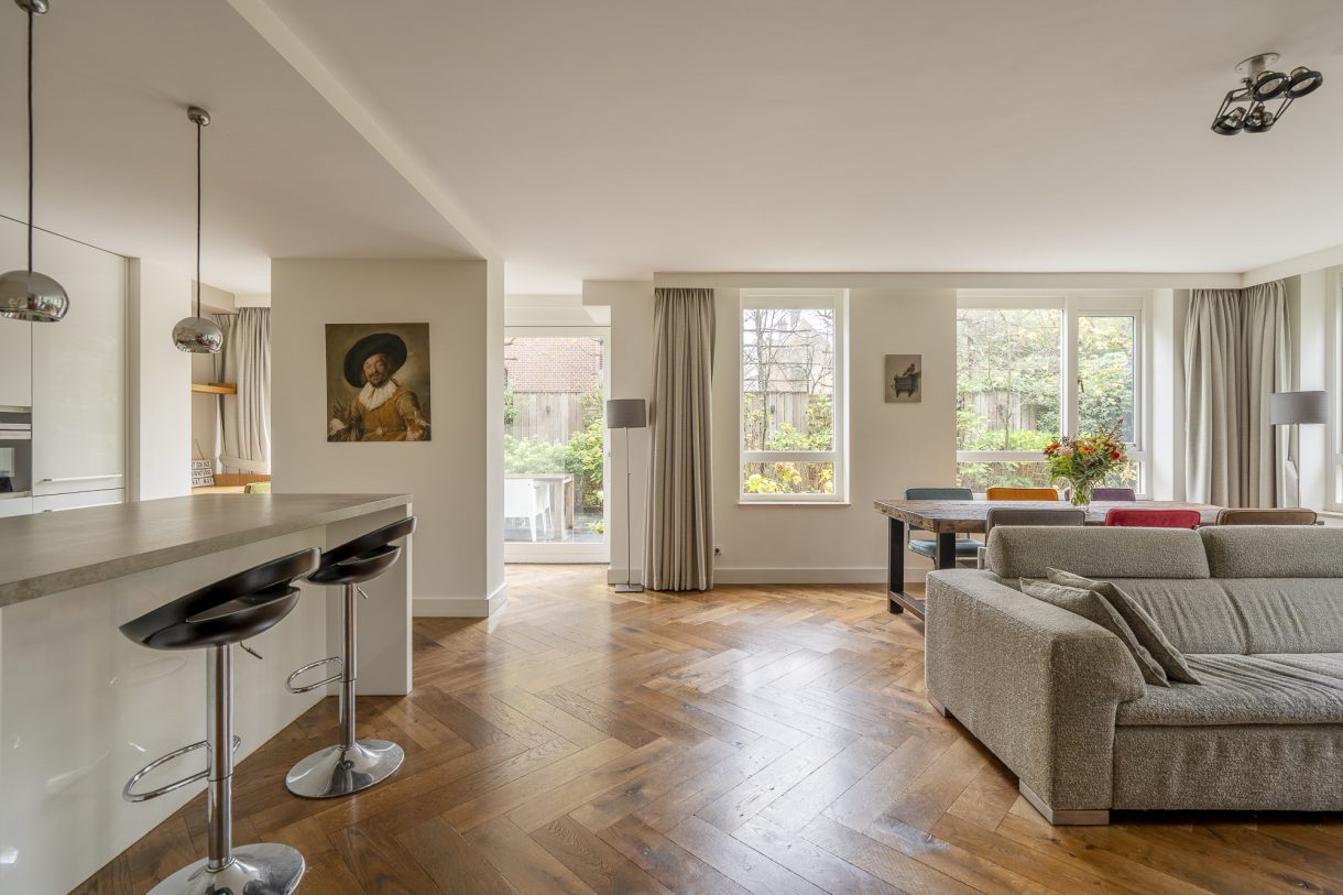 Te koop: Foto Appartement aan de Johan van Oldenbarneveltlaan 33 in 's-Gravenhage