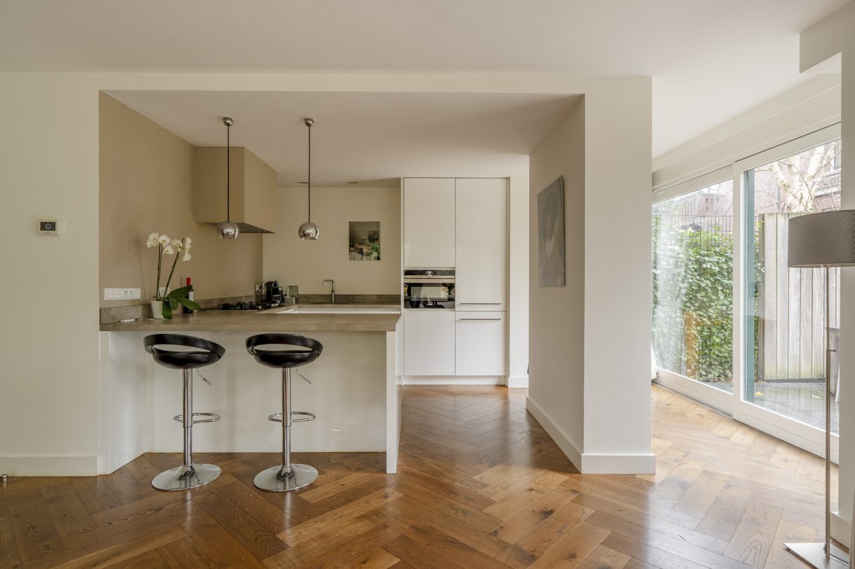 Te koop: Foto Appartement aan de Johan van Oldenbarneveltlaan 33 in 's-Gravenhage