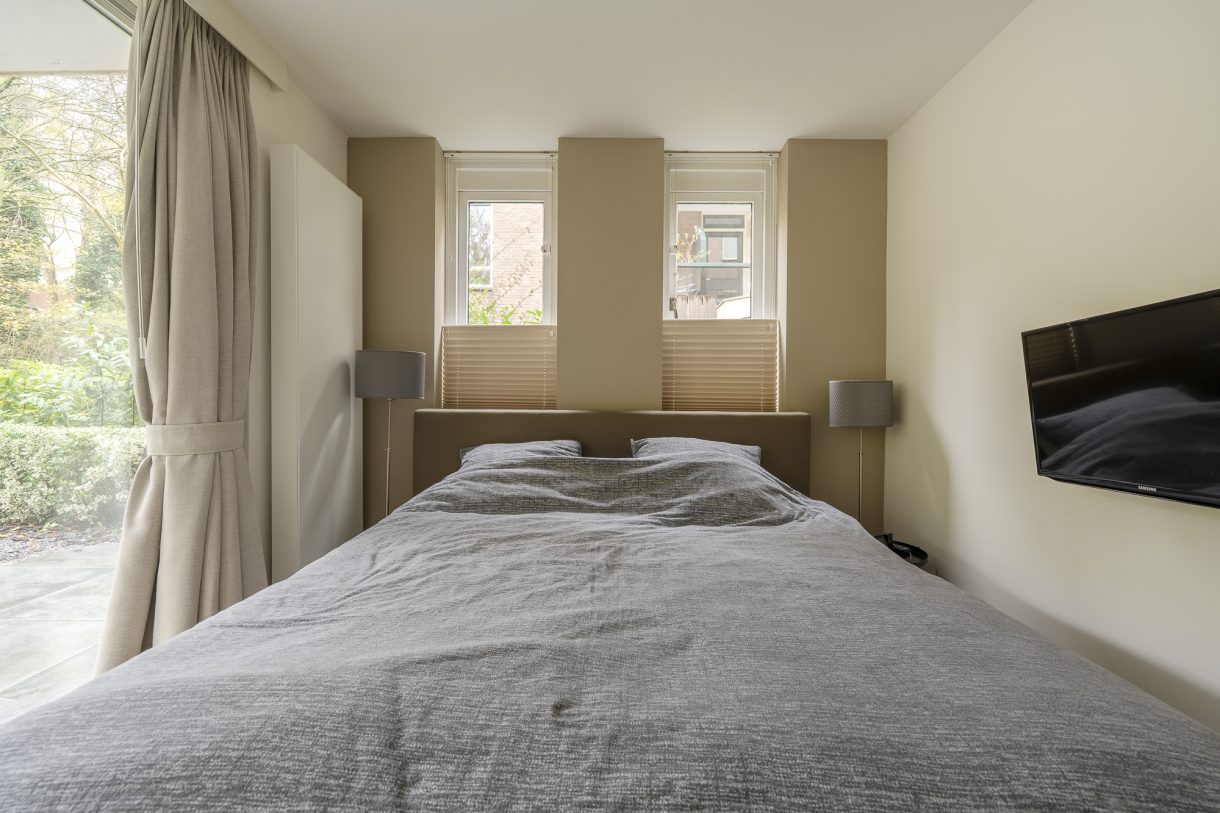 Te koop: Foto Appartement aan de Johan van Oldenbarneveltlaan 33 in 's-Gravenhage