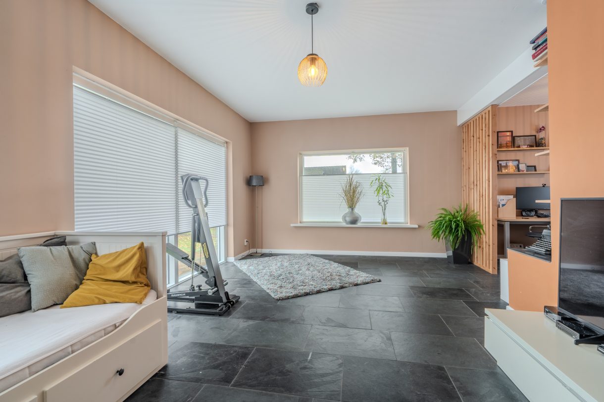 Te koop: Foto Woonhuis aan de Dorpsstraat 64 in Zuidlaarderveen