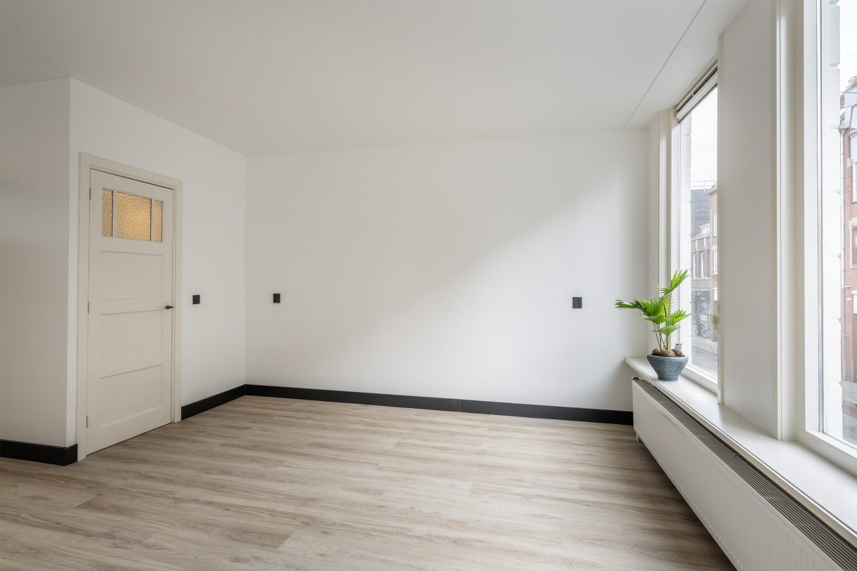 Te koop: Foto Woonhuis aan de Schiedamseweg 21 in Vlaardingen