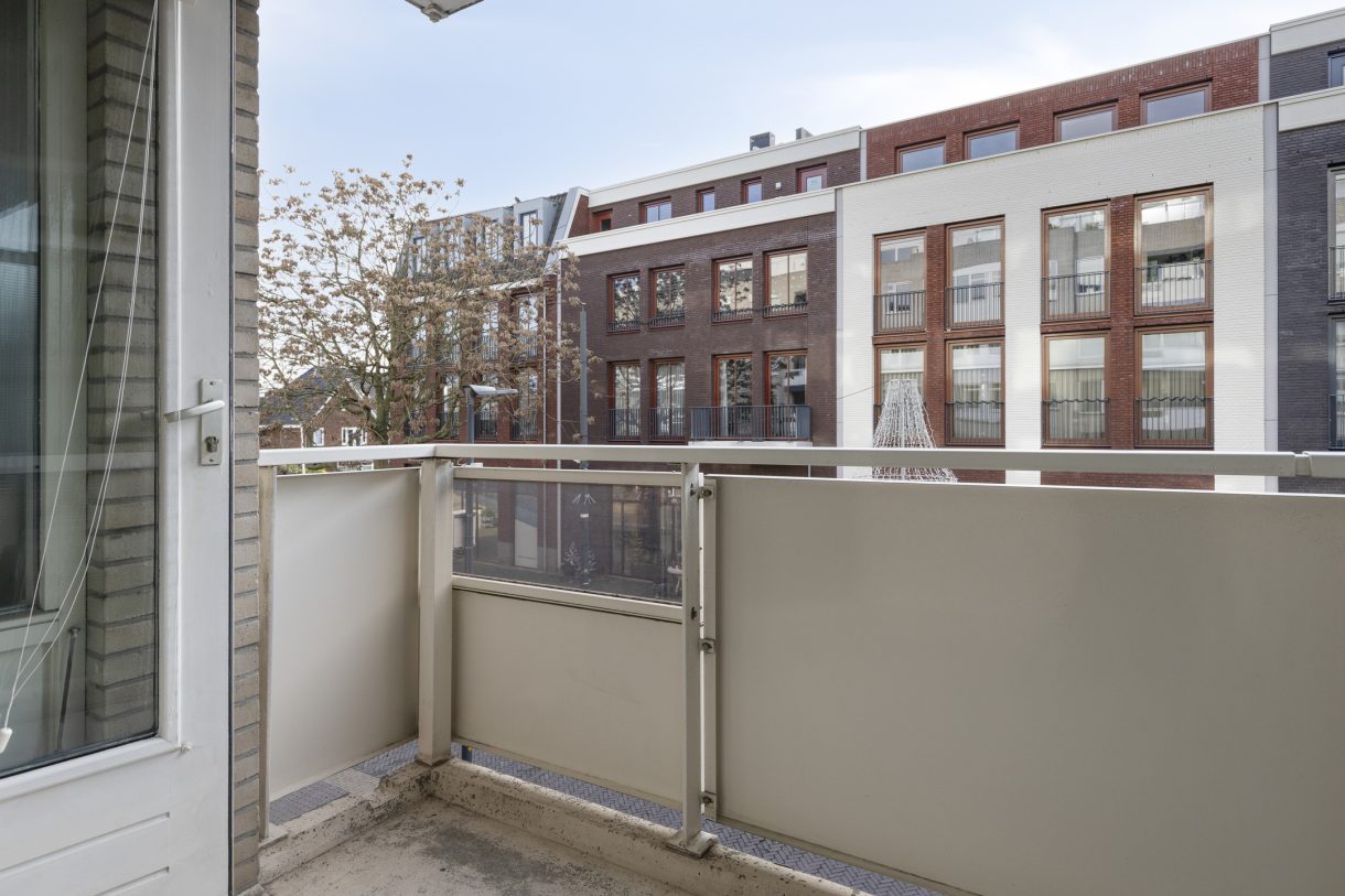 Te koop: Foto Appartement aan de Van Boetzelaerstraat 17 in Alphen aan den Rijn