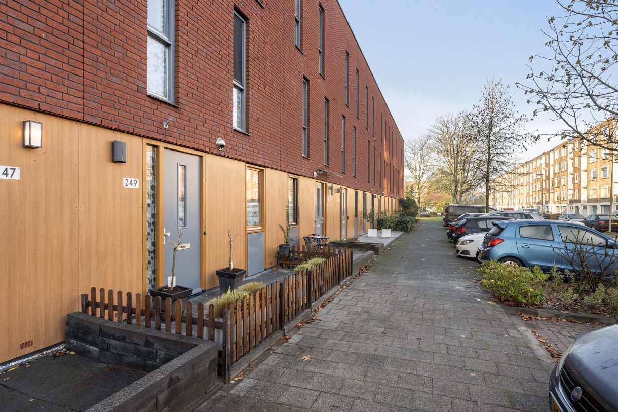 Te koop: Foto Woonhuis aan de van Baerlestraat 249 in Vlaardingen