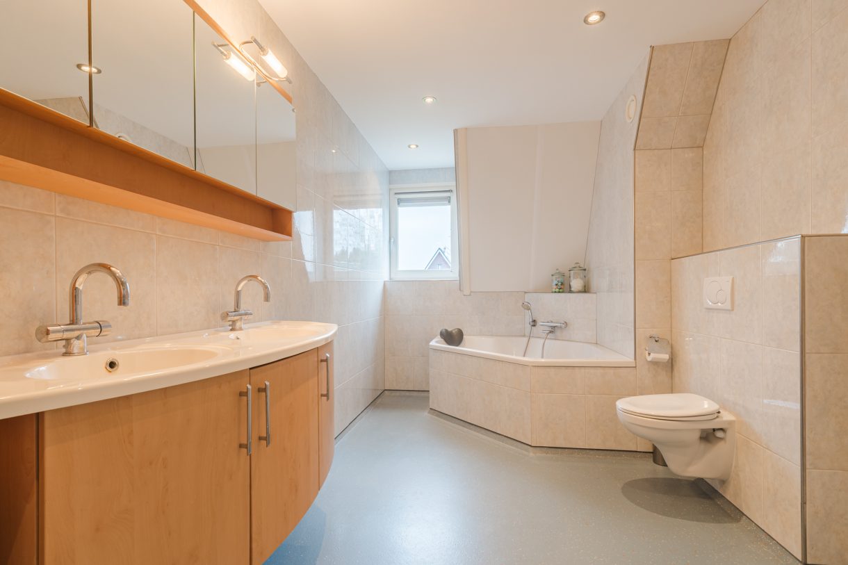 Te koop: Foto Woonhuis aan de Reewal 9 in Reeuwijk