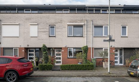 Hoofdfoto van Vlaardingen Rode Kruislaan 17