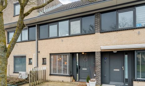 Hoofdfoto van Hoogeveen Van Damstraat 3