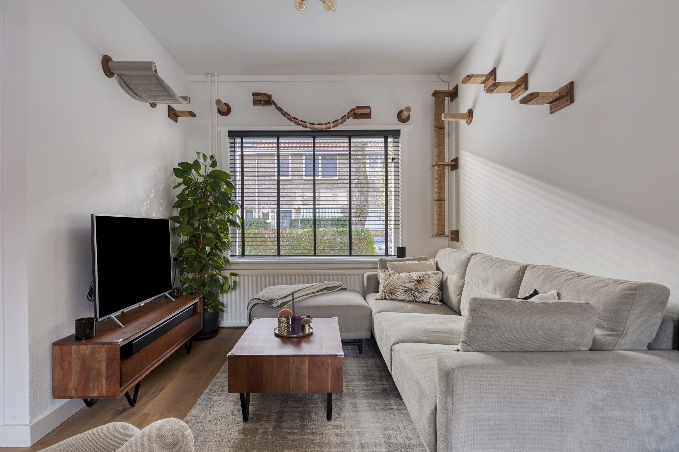 Te koop: Foto Woonhuis aan de Moerdijkstraat 9 in Eindhoven