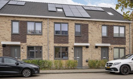 Te koop: Foto Woonhuis aan de M C M de Grootstraat 13 in Schiedam