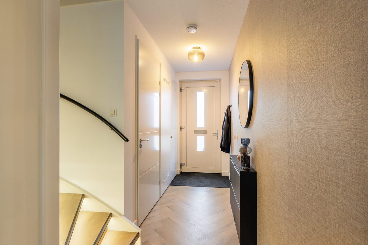 Te koop: Foto Woonhuis aan de M C M de Grootstraat 13 in Schiedam