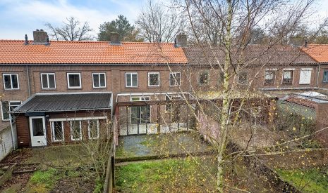 Te koop: Foto Woonhuis aan de Karel Doormanstraat 16 in Rijen