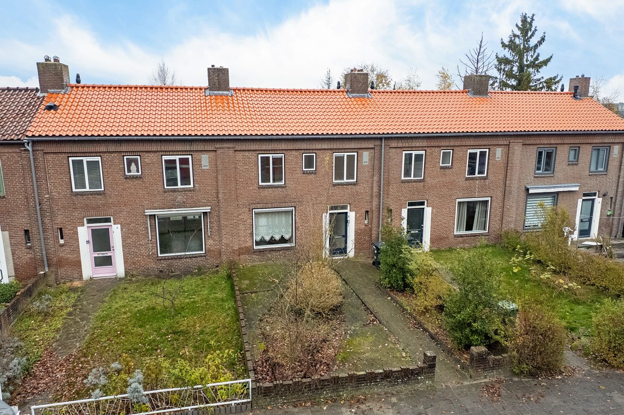 Te koop: Foto Woonhuis aan de Karel Doormanstraat 14 in Rijen