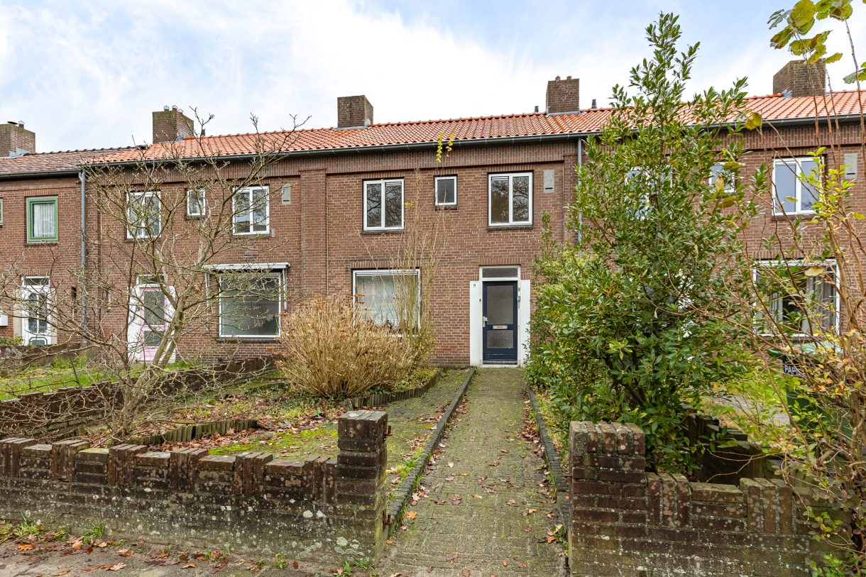 Te koop: Foto Woonhuis aan de Karel Doormanstraat 14 in Rijen