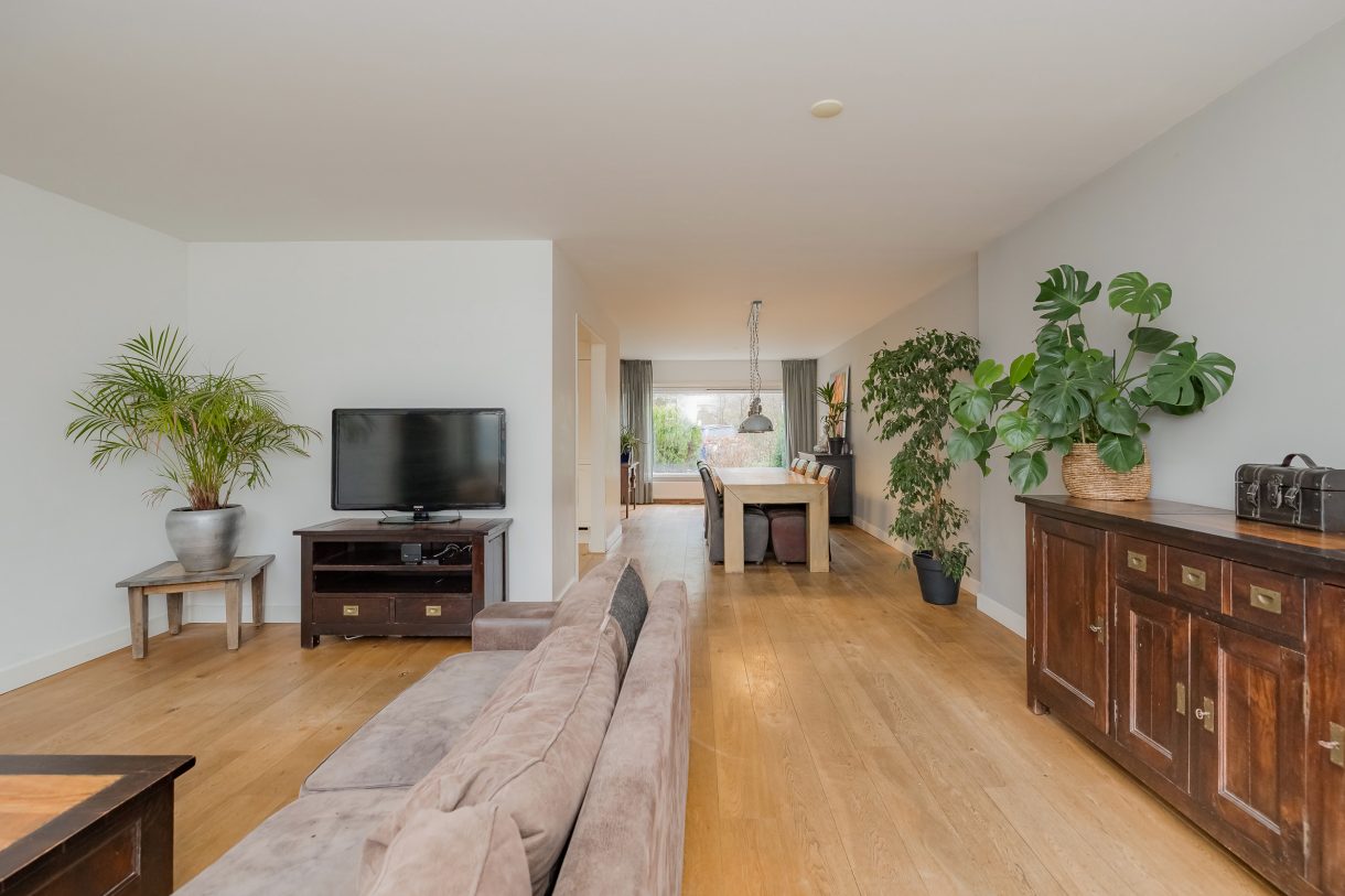 Te koop: Foto Woonhuis aan de Leidsemeerstraat 25 in Buitenkaag