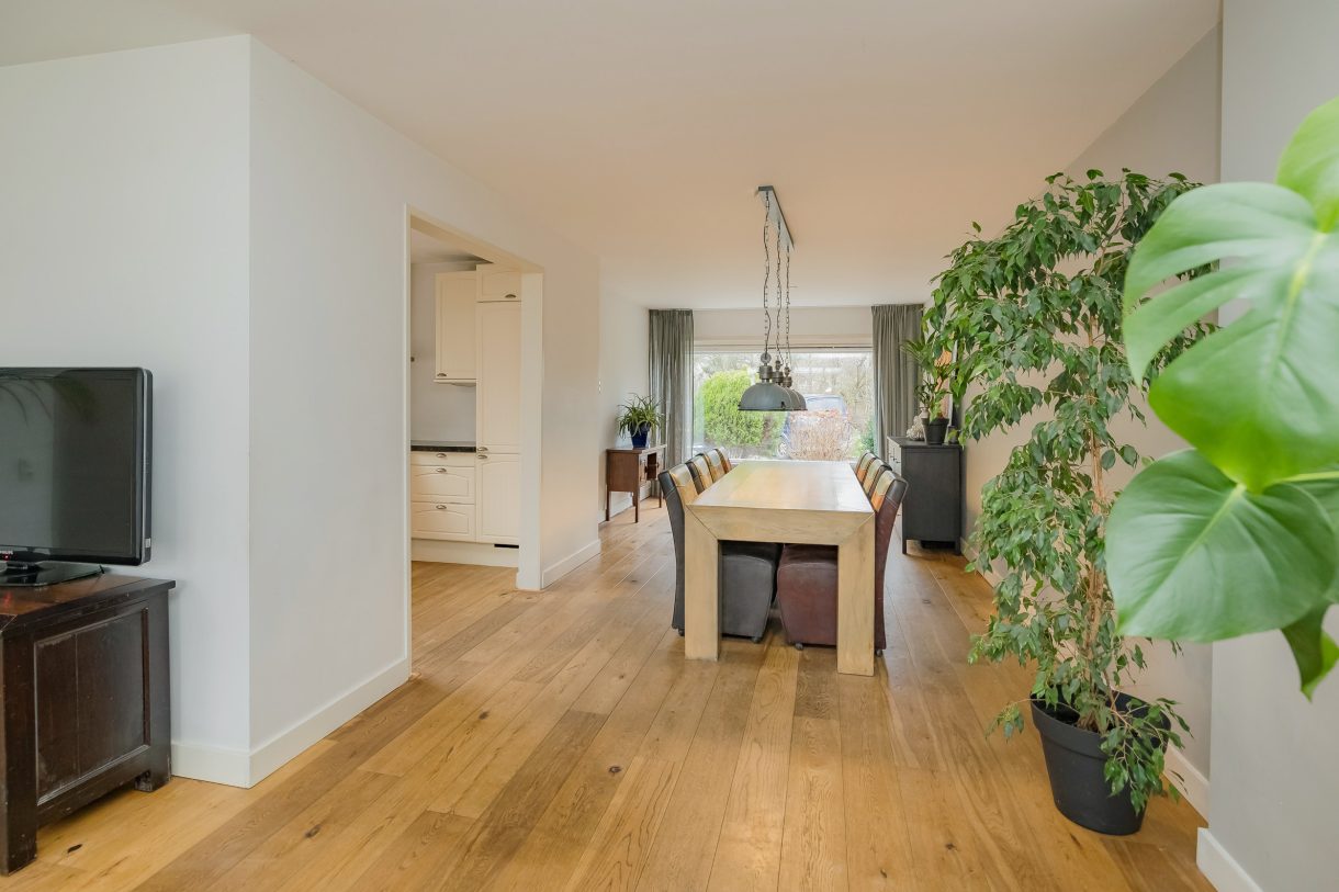 Te koop: Foto Woonhuis aan de Leidsemeerstraat 25 in Buitenkaag