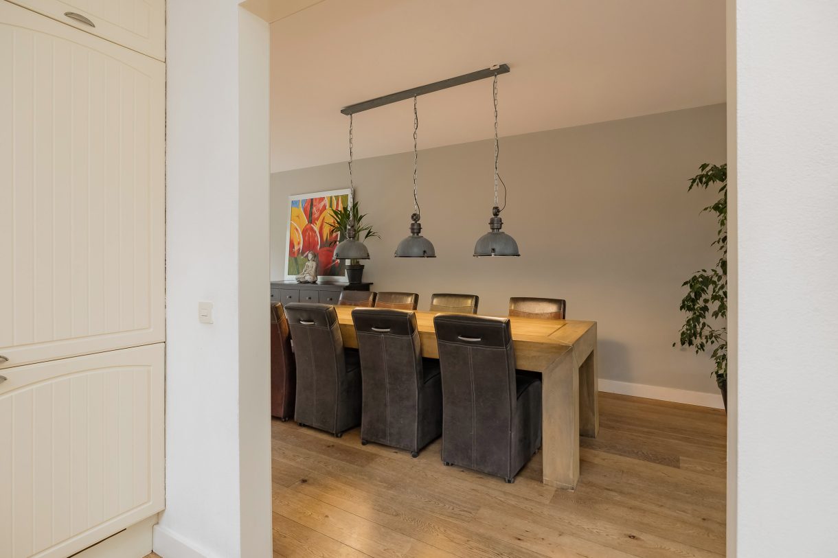 Te koop: Foto Woonhuis aan de Leidsemeerstraat 25 in Buitenkaag