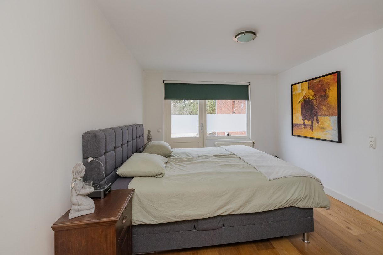 Te koop: Foto Woonhuis aan de Leidsemeerstraat 25 in Buitenkaag