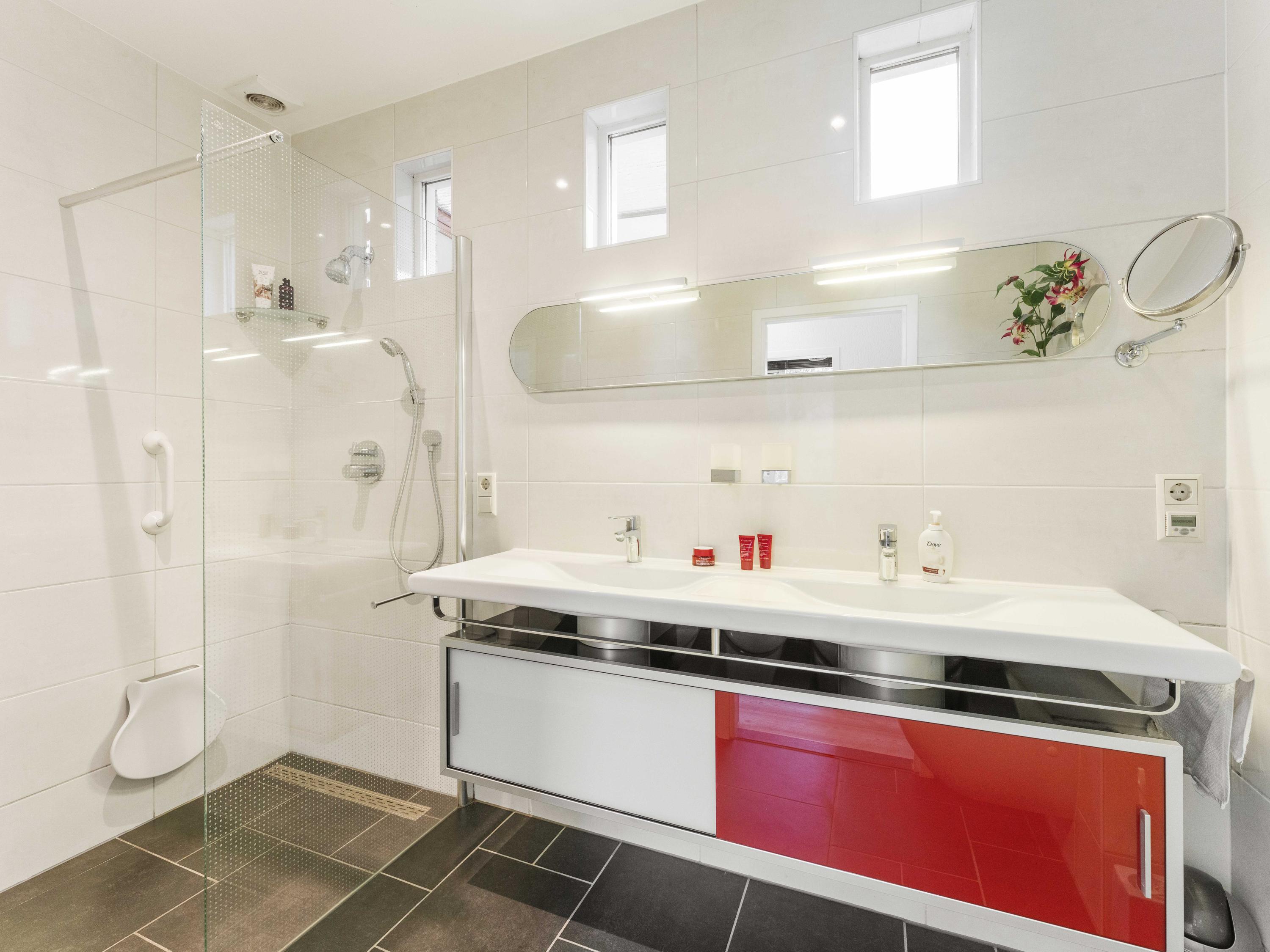 Te koop: Foto Woonhuis aan de Linnaeusdreef 42 in Breukelen