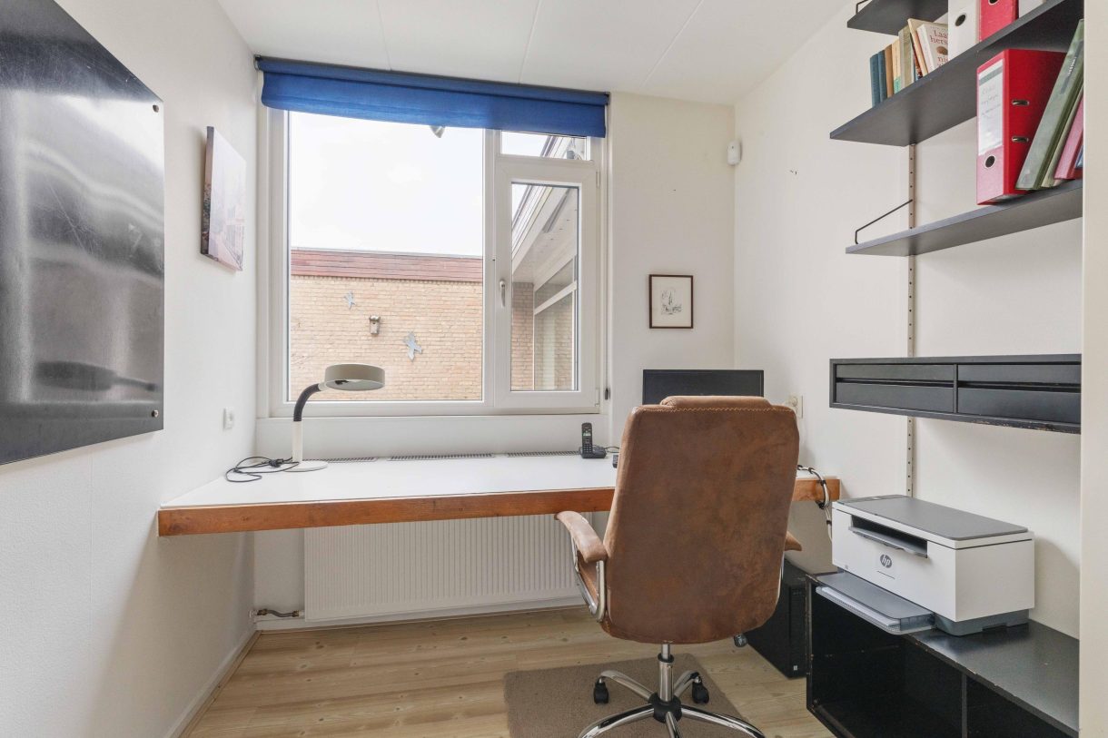 Te koop: Foto Woonhuis aan de Linnaeusdreef 42 in Breukelen