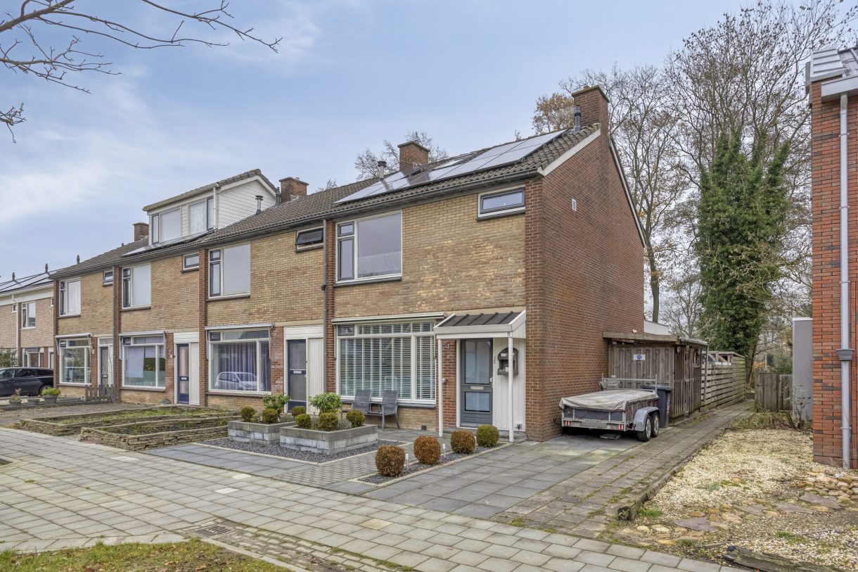 Te koop: Foto Woonhuis aan de Hazelaarstraat 15 in Grootegast