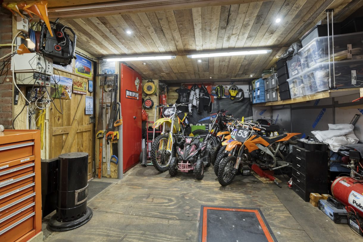 Te koop: Foto Woonhuis aan de Hazelaarstraat 15 in Grootegast