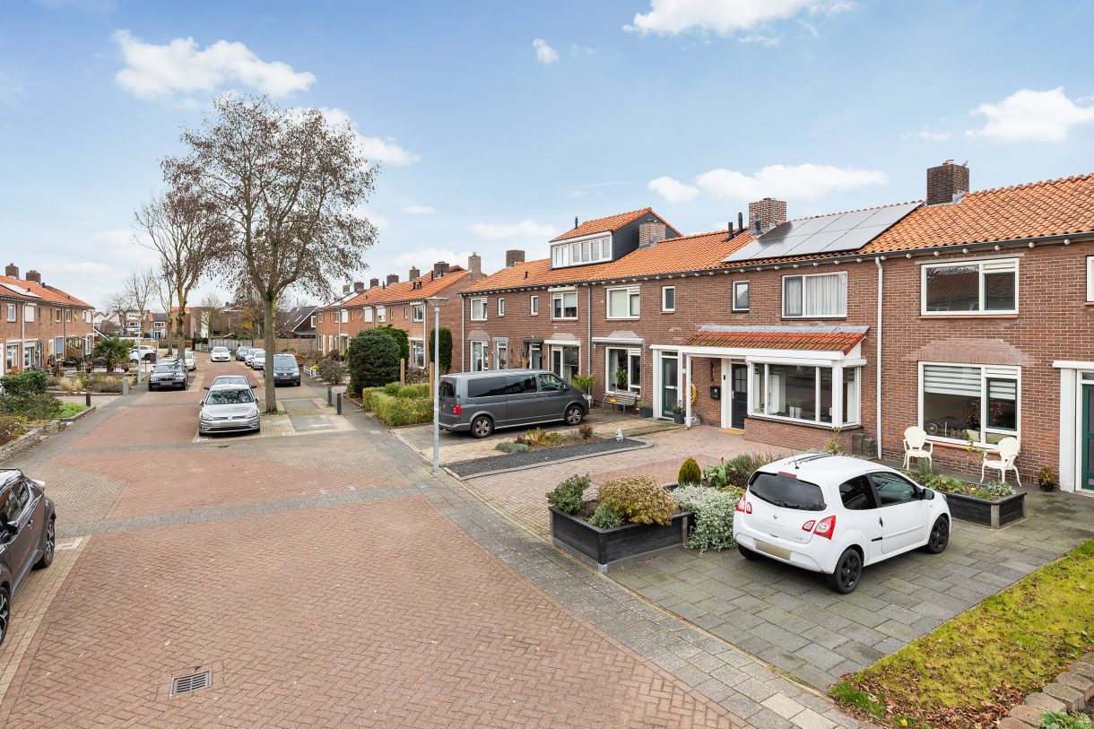 Te koop: Foto Woonhuis aan de Lijsterbesstraat 16 in Wezep