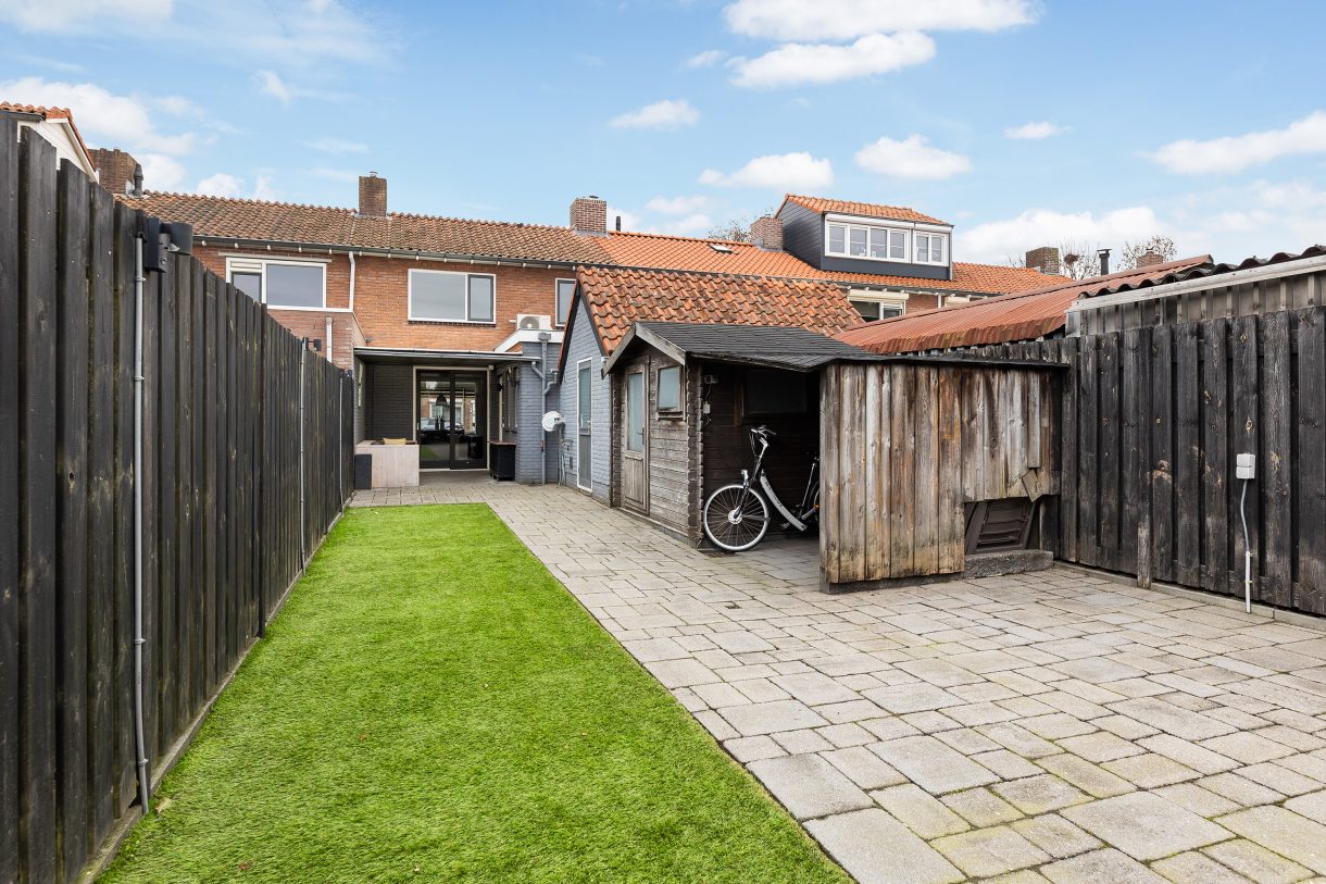 Te koop: Foto Woonhuis aan de Lijsterbesstraat 16 in Wezep