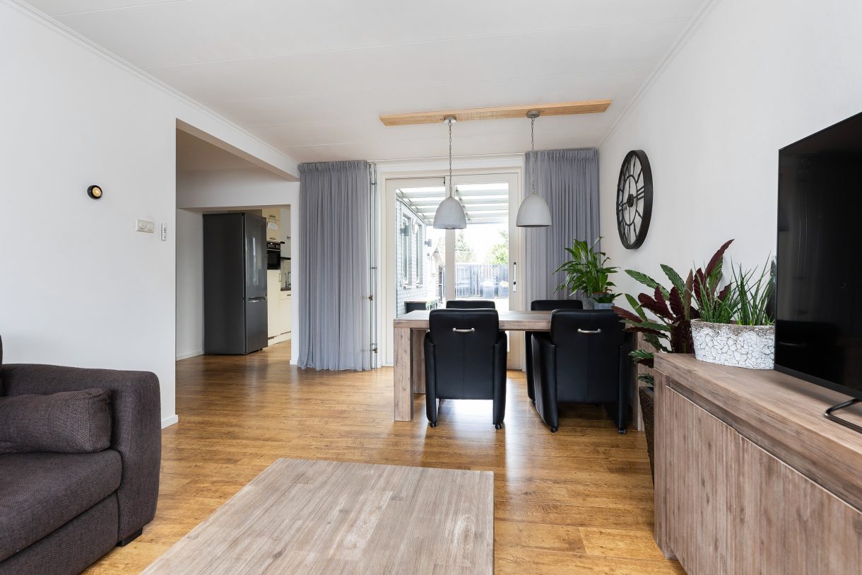 Te koop: Foto Woonhuis aan de Lijsterbesstraat 16 in Wezep