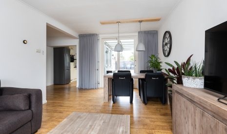 Te koop: Foto Woonhuis aan de Lijsterbesstraat 16 in Wezep