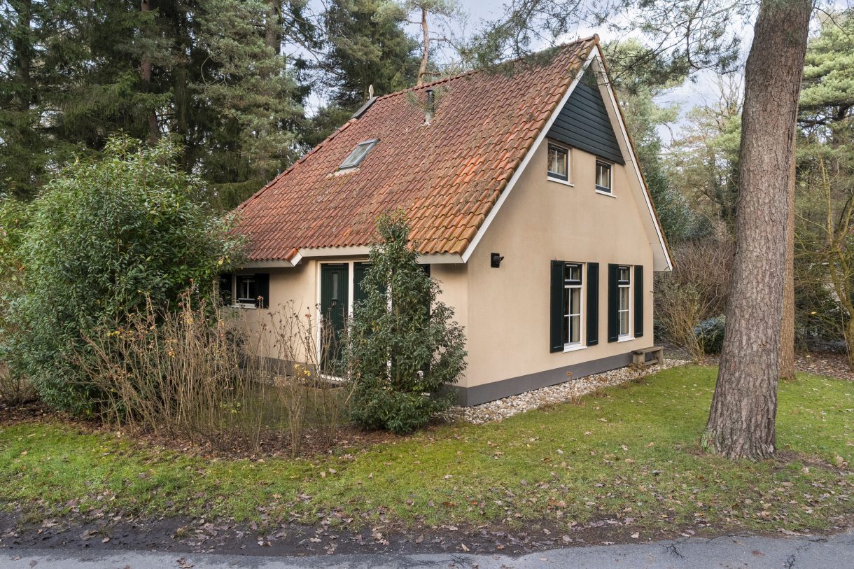 Te koop: Foto Woonhuis aan de Hof van Halenweg 2-153 in Hooghalen