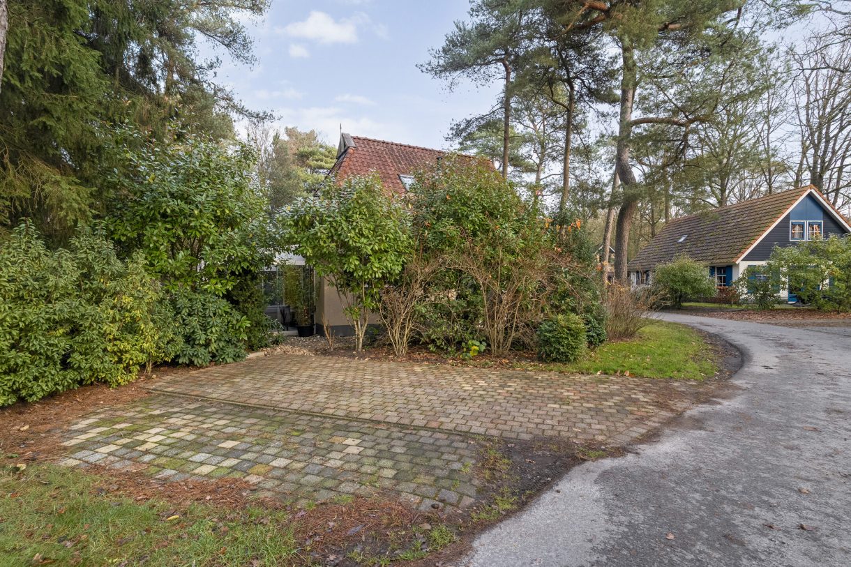 Te koop: Foto Woonhuis aan de Hof van Halenweg 2-153 in Hooghalen