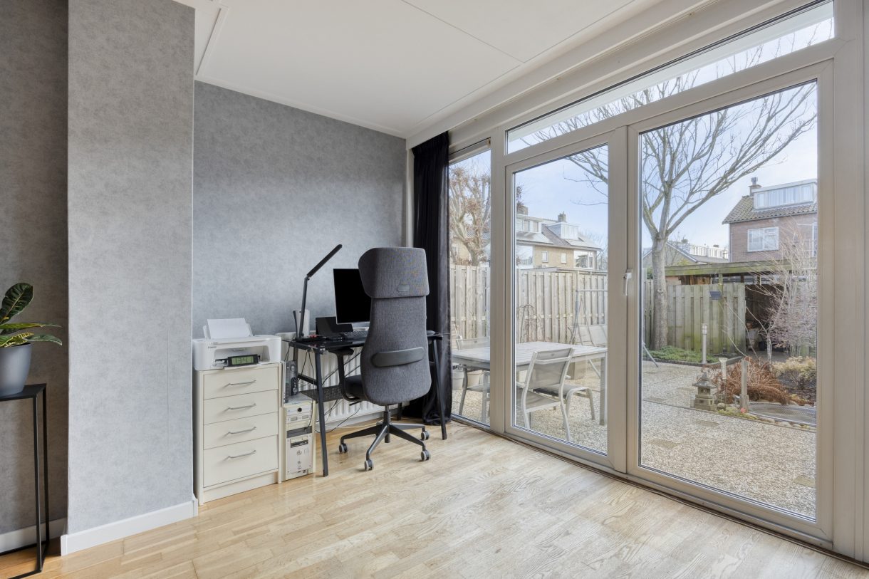 Te koop: Foto Woonhuis aan de Van Boetzelaerstraat 134 in Alphen aan den Rijn