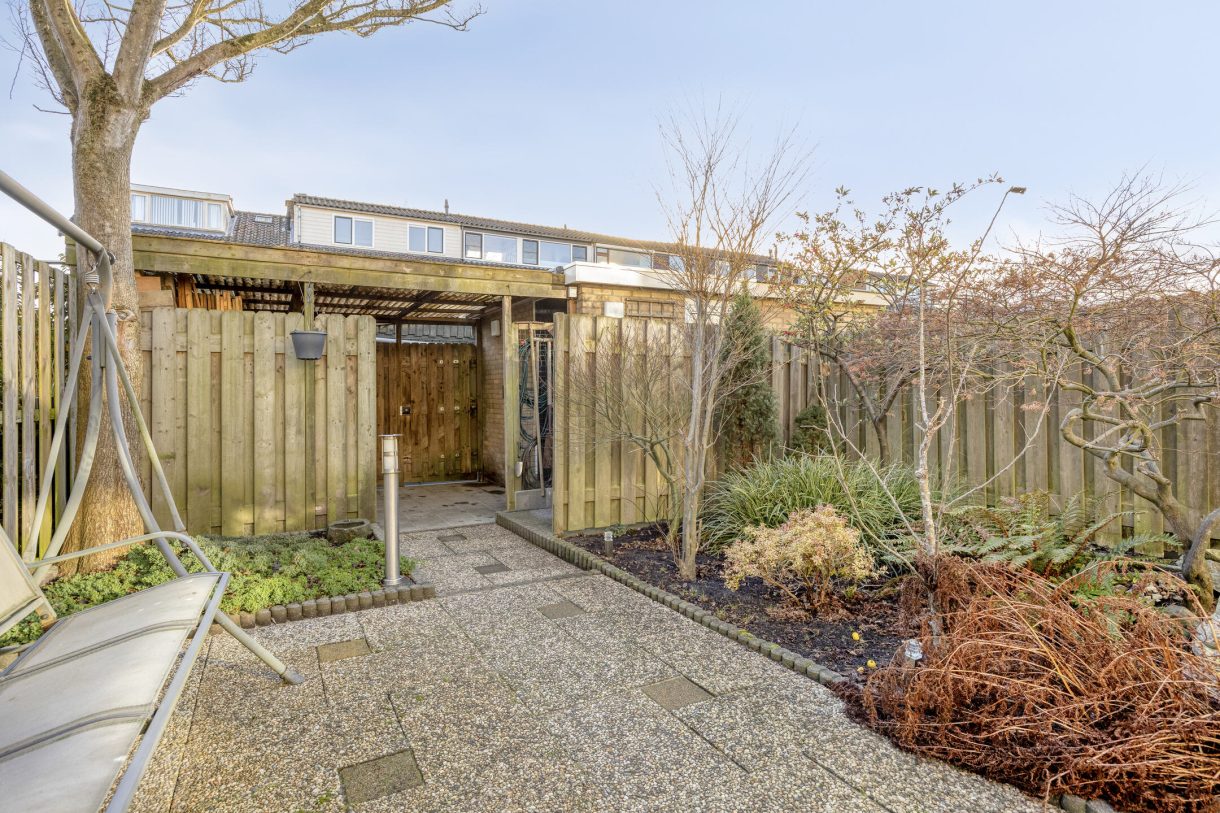 Te koop: Foto Woonhuis aan de Van Boetzelaerstraat 134 in Alphen aan den Rijn