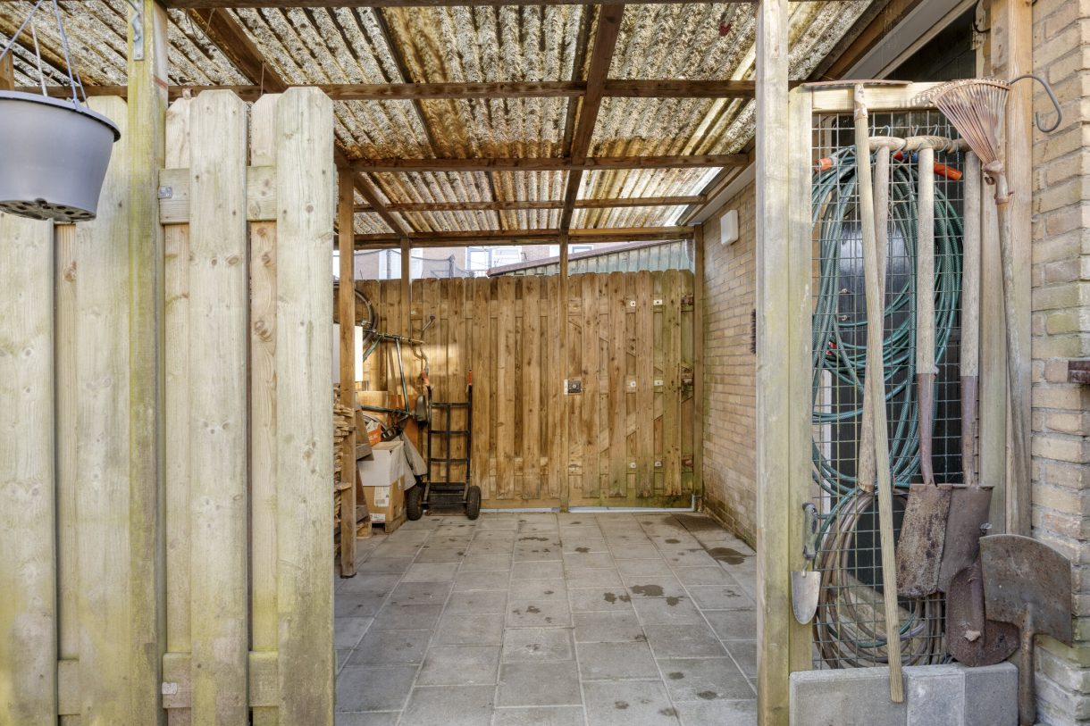 Te koop: Foto Woonhuis aan de Van Boetzelaerstraat 134 in Alphen aan den Rijn