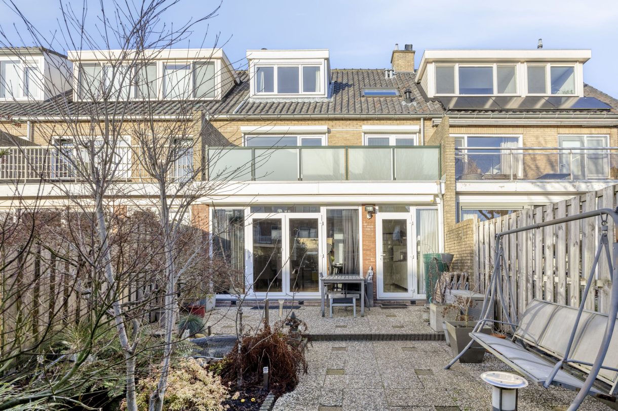 Te koop: Foto Woonhuis aan de Van Boetzelaerstraat 134 in Alphen aan den Rijn