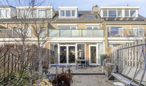 Te koop: Foto Woonhuis aan de Van Boetzelaerstraat 134 in Alphen aan den Rijn