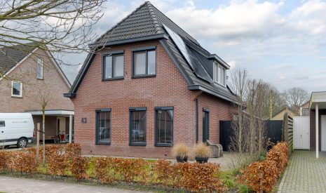 Hoofdfoto van Veeningen Bovenboer 43